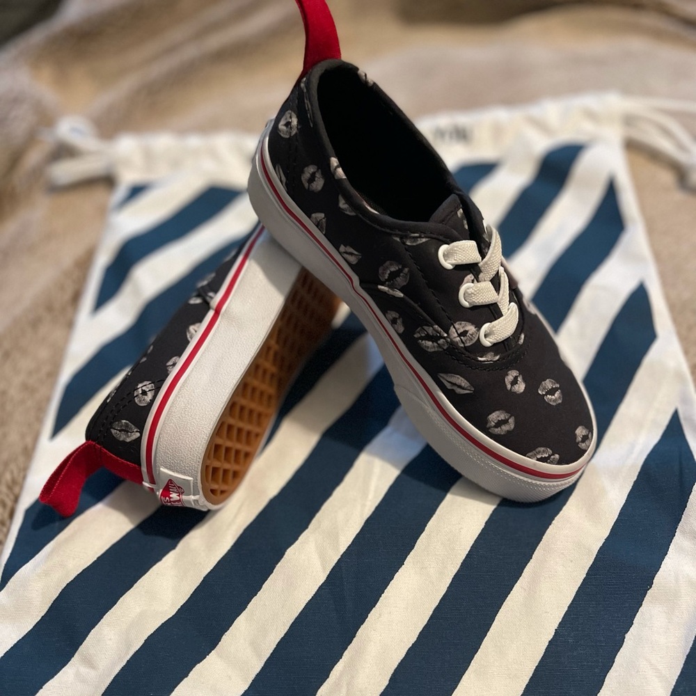 NWOT Kids “Valentine’s Day” Vans